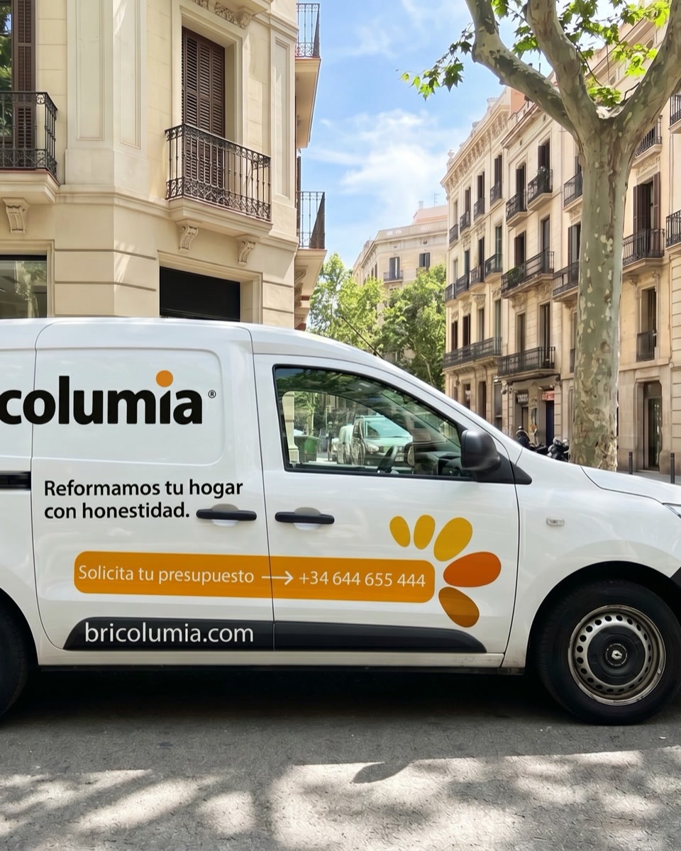 Furgoneta Bricolumia en portrait 4:5 para mobile ads